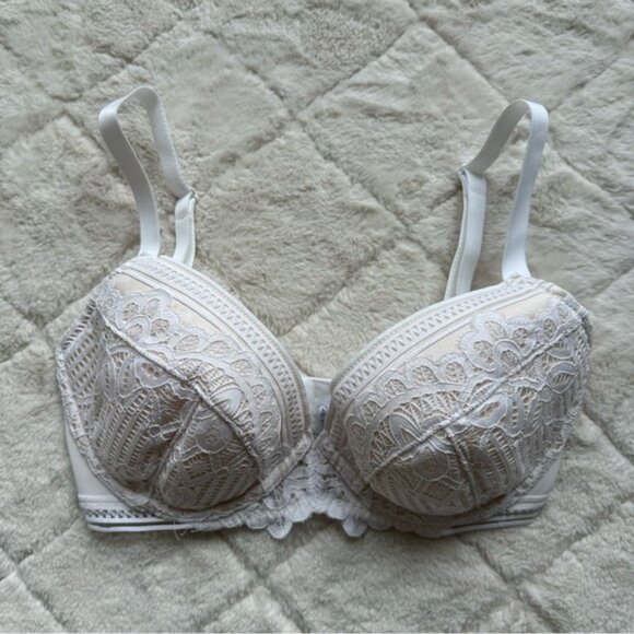 ASOS X Figleaves | Cream Harper Lace Plunge Bra | Size 32F - Picture 2 of 14
